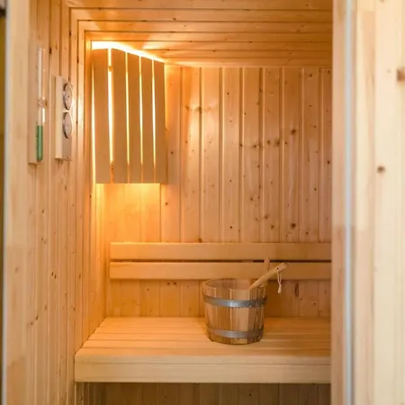 Luxury Castello With Pool & Sauna