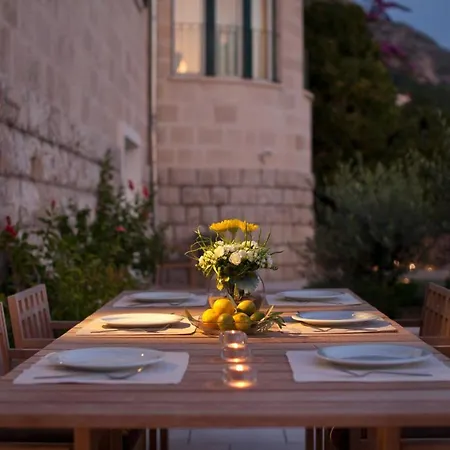 Luxury Castello With Pool & Sauna Near Old Town Villa *