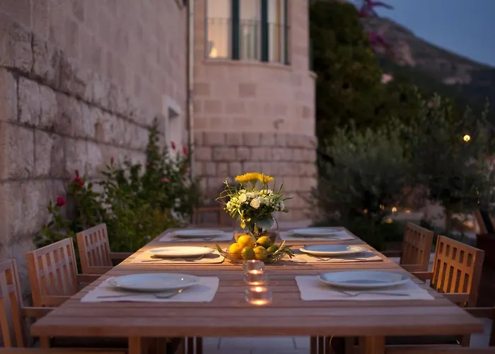Luxury Castello With Pool & Sauna Near Old Town Villa *