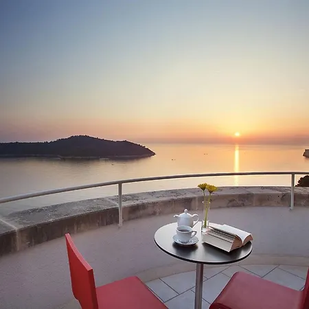 Luxury Castello With Pool & Sauna Near Old Town Dubrovnik